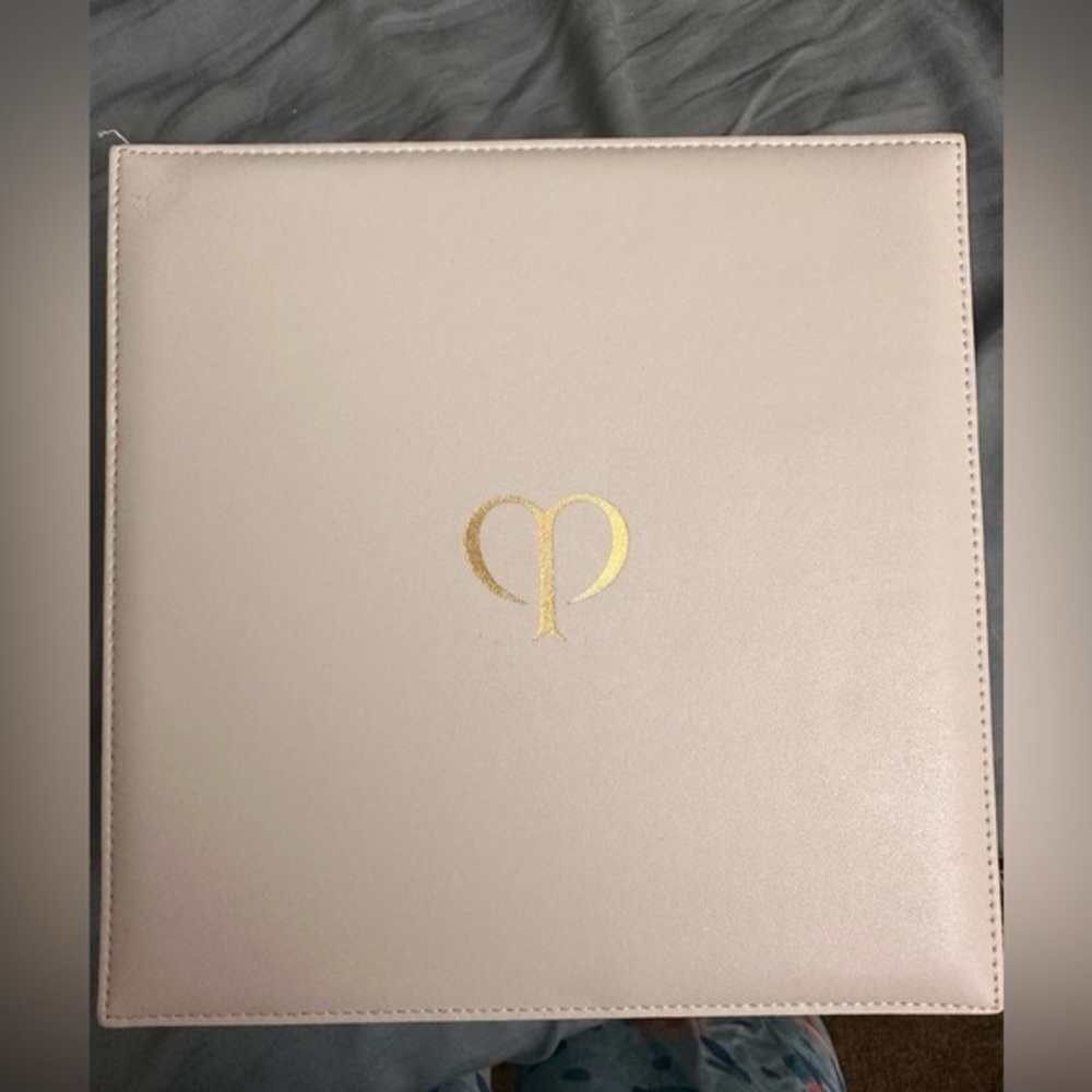 New cle de peau cosmetic storage box